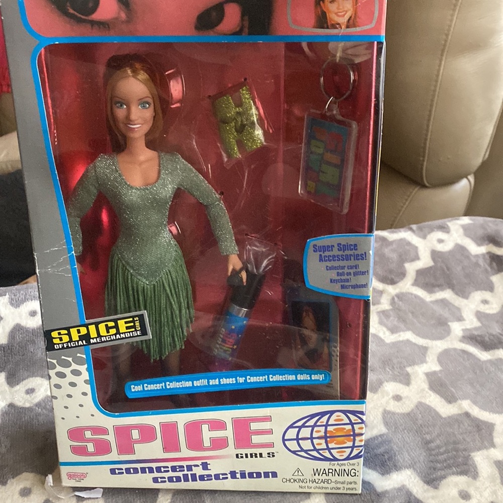 Authentic Spice Girls collectors edition Geri Haliwell (ginger spice) doll